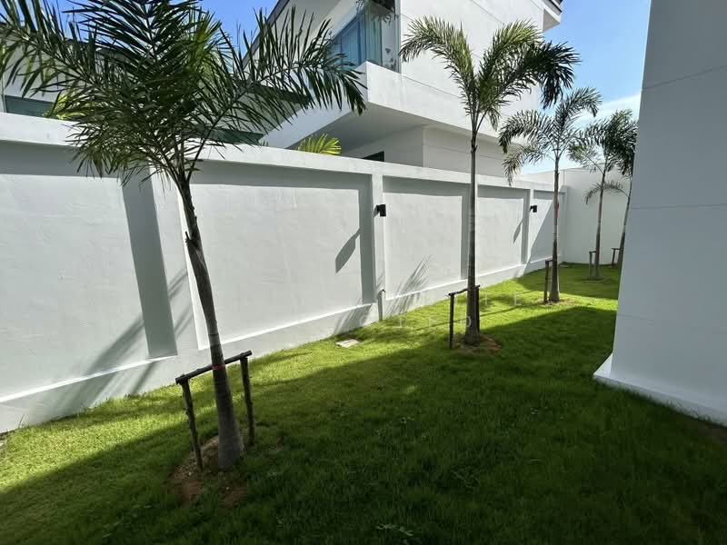 Layan Chak Nok, Chon Buri (Pattaya), Toongklom-Talman 20, Bang Lamung, Bang Lamung (Pattaya), Chon Buri (Pattaya), 5 Bedrooms, 399 sqm, Villa For Sale, by A LIST ELITE SELECTED, 500369786 - DDproperty.com