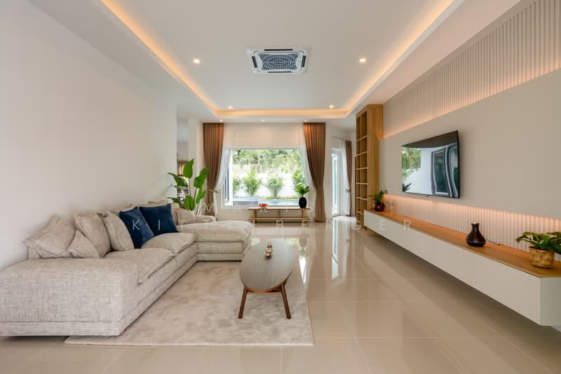 The Flow by Sabai Home, Chon Buri (Pattaya), Poong, Bang Lamung (Pattaya), Chon Buri (Pattaya), 3 Bedrooms, 209 sqm, Single Detached House For Sale, by Marisa Kittelberger, 500369827 - Living Room - DDproperty.com