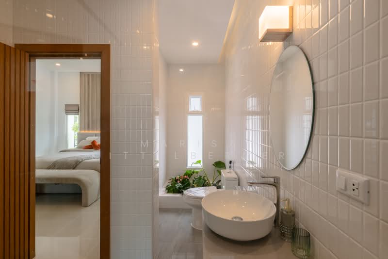 The Flow by Sabai Home, Chon Buri (Pattaya), Poong, Bang Lamung (Pattaya), Chon Buri (Pattaya), 3 Bedrooms, 209 sqm, Single Detached House For Sale, by Marisa Kittelberger, 500369827 - Bathroom - DDproperty.com