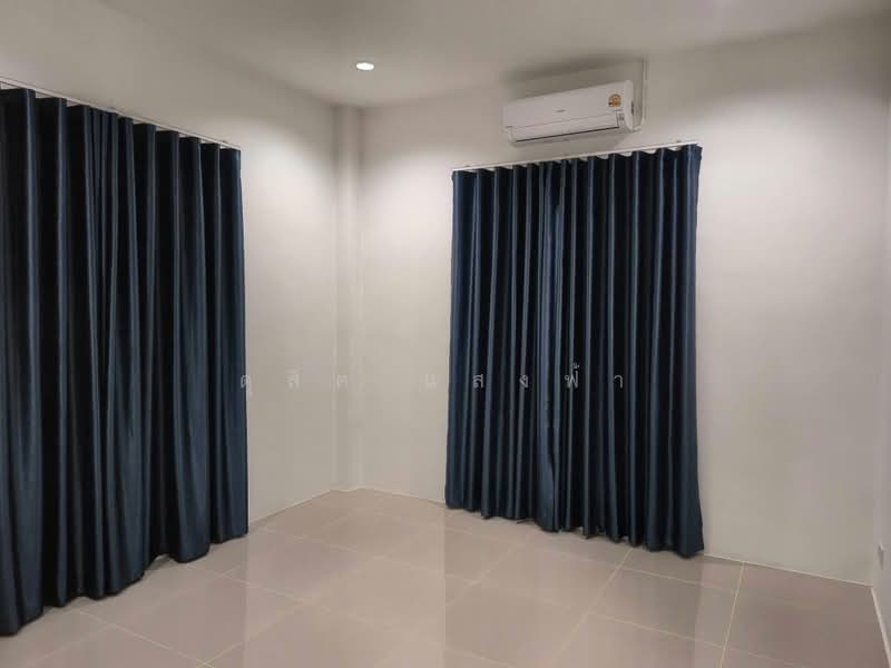 ให้เช่าบ้านเดี่ยว ม.เดอะวิลเลจ8 นิคมพัฒนา ระยอง, ระยอง, นิคมพัฒนา, ระยอง, 150 ตร.ม., บ้านเดี่ยว ให้เช่า, โดย ดุสิต แสงฟ้า, 500369831 - DDproperty.com