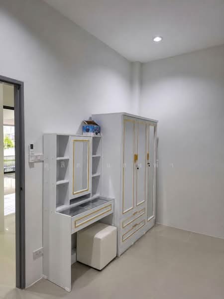 ให้เช่าบ้านเดี่ยว ม.เดอะวิลเลจ8 นิคมพัฒนา ระยอง, Rayong, Nikhom Pattana, Nikhom Pattana, Rayong, 2 Bedrooms, 150 sqm, Single Detached House For Rent, by Dusit Saengfa, 500369831 - DDproperty.com