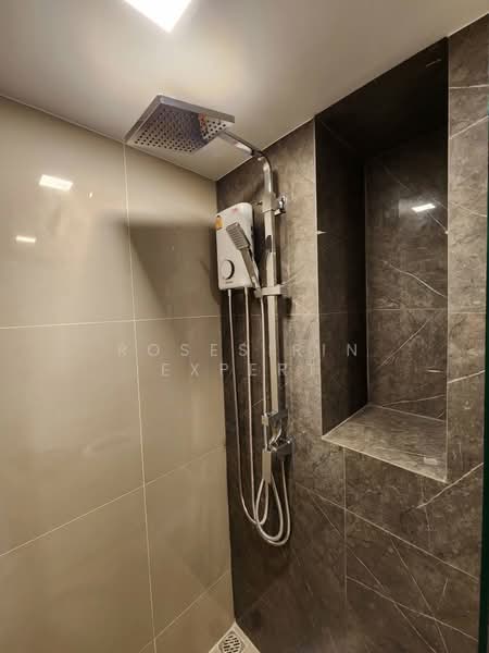 The Tree Pattanakarn-Ekkamai, Bangkok, 89 Phatthanakan Road, Suan Luang, Bangkok, 1 Bedroom, 37 sqm, Condo For Rent, by Rosesirin Expert, 500369846 - DDproperty.com
