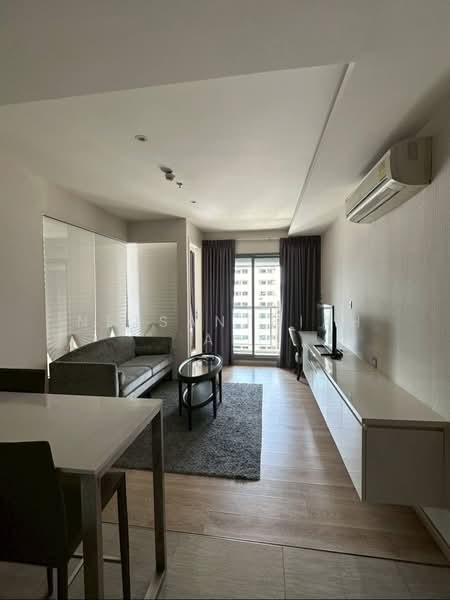 H Sukhumvit 43, Bangkok, 28 Sukhumvit 34 Road, Khlong Tan Nua, Watthana, Bangkok, 1 Bedroom, 45 sqm, Condo For Rent, by Netsanthiah Ai, 500369853 - DDproperty.com