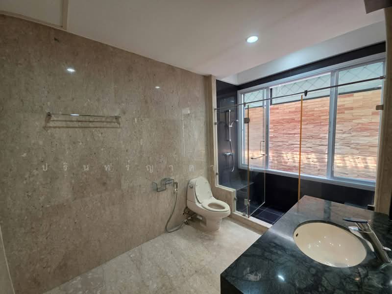 House Silom, Bangkok, silom 13, Silom, Bang Rak, Bangkok, 3 Bedrooms, 300 sqm, Single Detached House For Rent, by ปรินทร์ญาดา ชิณโชติ, 500369862 - DDproperty.com