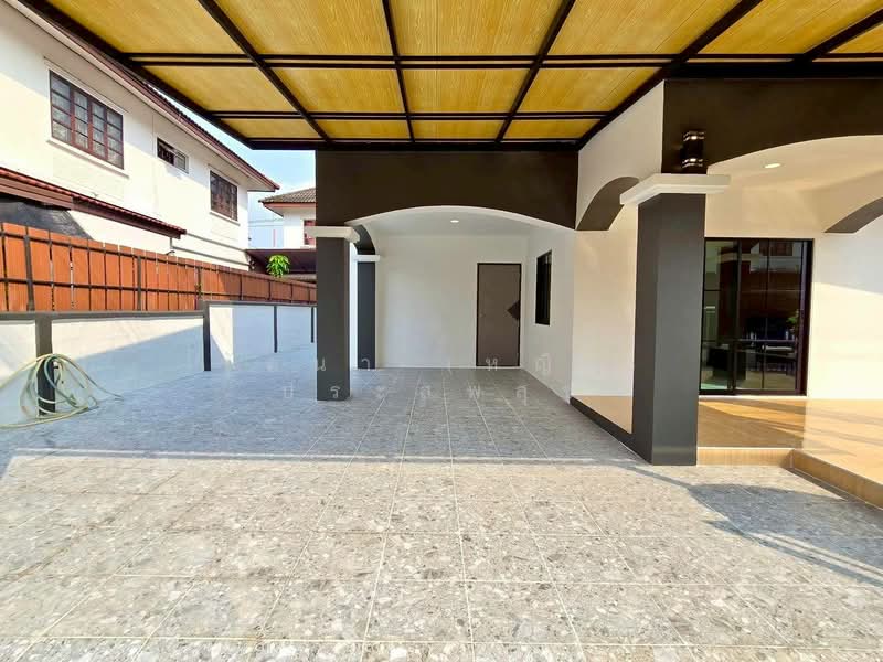 K.C. Garden Home 12, Bangkok, Sam Wa Tawan Ok, Khlong Sam Wa, Bangkok, 5 Bedrooms, 260 sqm, Single Detached House For Sale, by รัตนา (หญิง) ประสพสุข, 500369868 - DDproperty.com