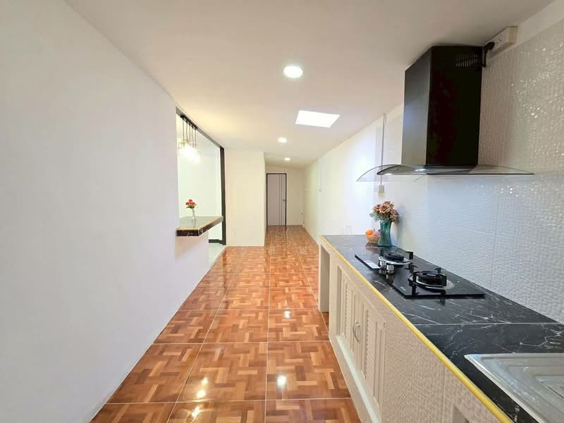 K.C. Garden Home 12, Bangkok, Sam Wa Tawan Ok, Khlong Sam Wa, Bangkok, 5 Bedrooms, 260 sqm, Single Detached House For Sale, by รัตนา (หญิง) ประสพสุข, 500369868 - DDproperty.com