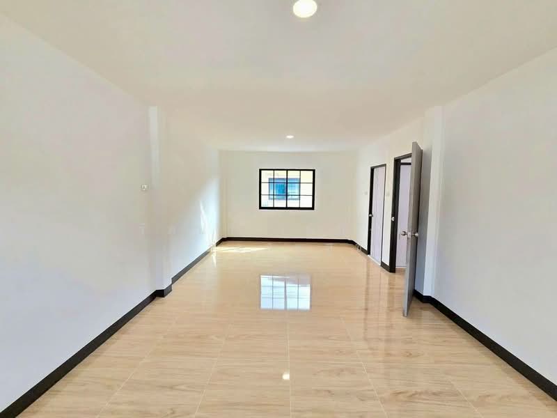 K.C. Garden Home 12, Bangkok, Sam Wa Tawan Ok, Khlong Sam Wa, Bangkok, 5 Bedrooms, 260 sqm, Single Detached House For Sale, by รัตนา (หญิง) ประสพสุข, 500369868 - DDproperty.com