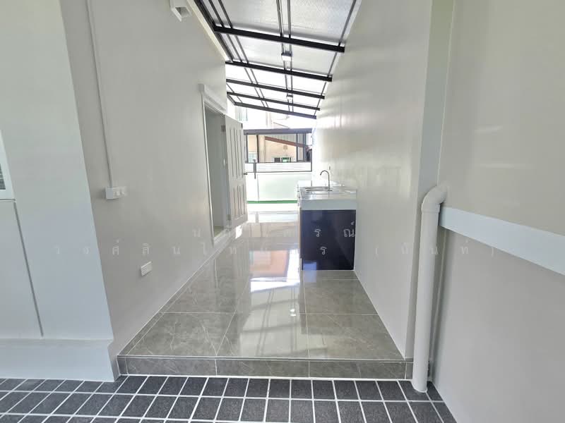 The Trust Ville Watcharapol-Hathairat, Pathum Thani, Hatairat Road, Bung Kham Proi, Lam Luk Ka, Pathum Thani, 4 Bedrooms, 200 sqm, Single Detached House For Sale, by นภัสศรณ์ วงศ์สินไทยกร (นันท์), 500369879 - DDproperty.com