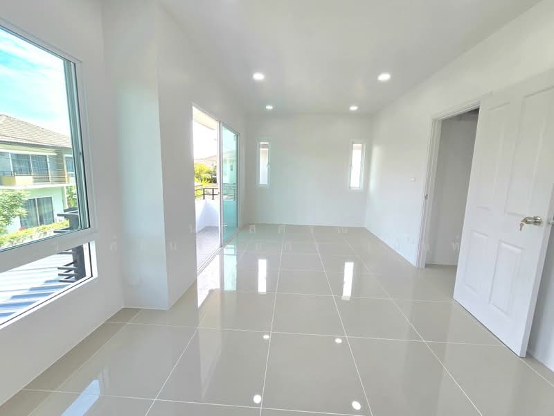 The Trust Ville Watcharapol-Hathairat, Pathum Thani, Hatairat Road, Bung Kham Proi, Lam Luk Ka, Pathum Thani, 4 Bedrooms, 200 sqm, Single Detached House For Sale, by นภัสศรณ์ วงศ์สินไทยกร (นันท์), 500369879 - DDproperty.com