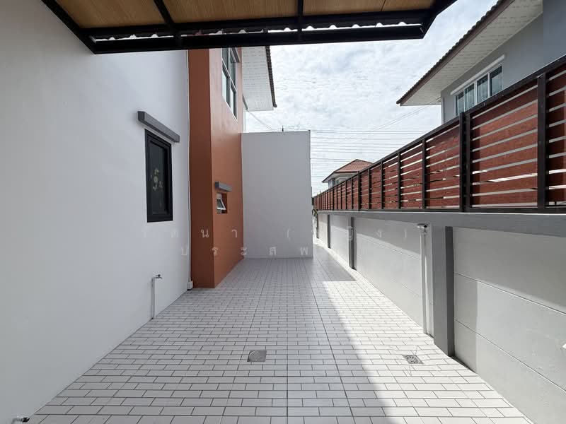 หมู่บ้านเพ็ญศิริ 4, Bangkok, เลียบวารี, Khok Faed, Nong Chok, Bangkok, 5 Bedrooms, 240 sqm, Single Detached House For Sale, by รัตนา (หญิง) ประสพสุข, 500369899 - DDproperty.com