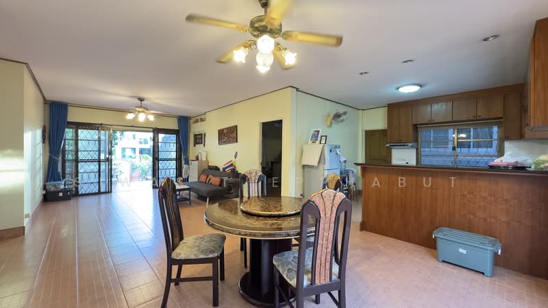 บ้าน 3 นอนที่หาดจอมเทียนให้เช่าเพียง 50k | 396 ตร.ม., ชลบุรี, Casa Jomtien, บางละมุง, ชลบุรี, 298 ตร.ม., บ้านเดี่ยว ให้เช่า, โดย Siwas Thepphabut, 500369900 - DDproperty.com