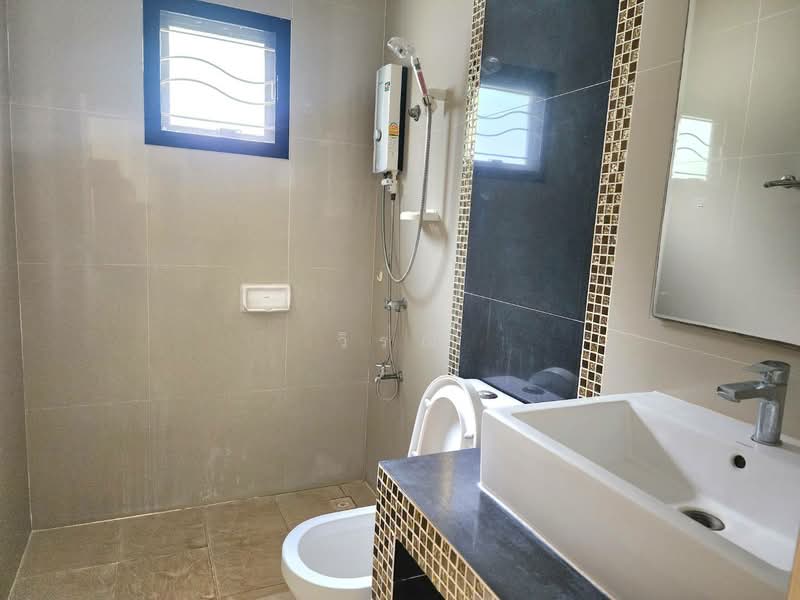 House for sale, Nakhon Ratchasima, Hua Thale, Muang Nakhon Ratchasima, Nakhon Ratchasima, 3 Bedrooms, 136 sqm, Single Detached House For Sale, by วิรณี, 500369915 - DDproperty.com