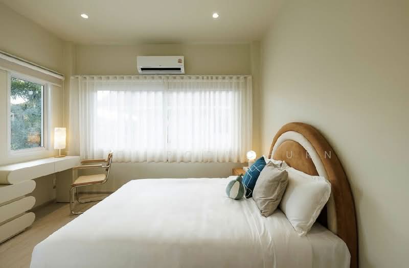 บ้านเดี่ยว 4 ห้องนอน ใกล้เซ็นทรัล เชียงใหม่, เชียงใหม่, หนองป่าครั่ง, เมืองเชียงใหม่, เชียงใหม่, 270 ตร.ม., บ้านเดี่ยว ให้เช่า, โดย Thiti Boonchurn, 500369952 - DDproperty.com