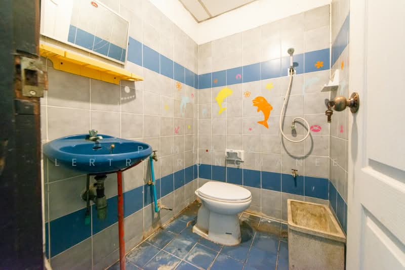 หมู่บ้านเพชรธานี, Nonthaburi, Bang Sri Muang, Muang Nonthaburi, Nonthaburi, 2 Bedrooms, 85 sqm, Townhouse For Sale, by Pimlada Lertritrungmanee, 500369956 - DDproperty.com