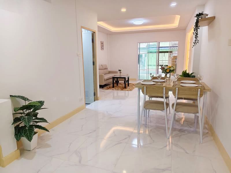 Ban Rom Ngao Mai, Nonthaburi, Soi Ban Rom Ngao Mai, Bang Khu Rat, Bang Bua Thong, Nonthaburi, 2 Bedrooms, 100 sqm, Townhouse For Sale, by บุษบากร (เจี๊ยบ), 500369957 - DDproperty.com