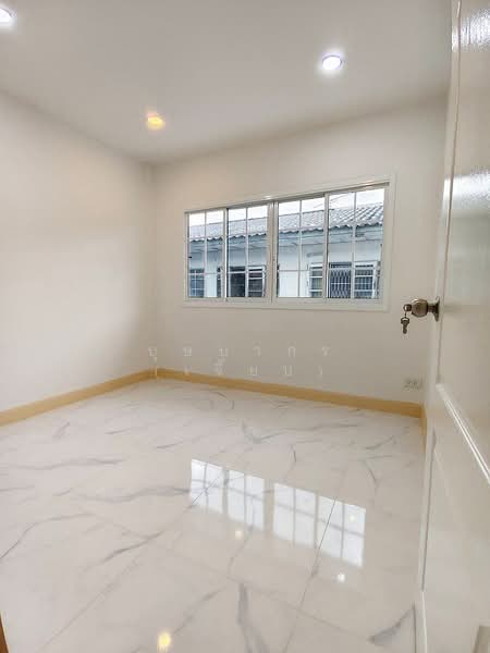 Ban Rom Ngao Mai, Nonthaburi, Soi Ban Rom Ngao Mai, Bang Khu Rat, Bang Bua Thong, Nonthaburi, 2 Bedrooms, 100 sqm, Townhouse For Sale, by บุษบากร (เจี๊ยบ), 500369957 - DDproperty.com