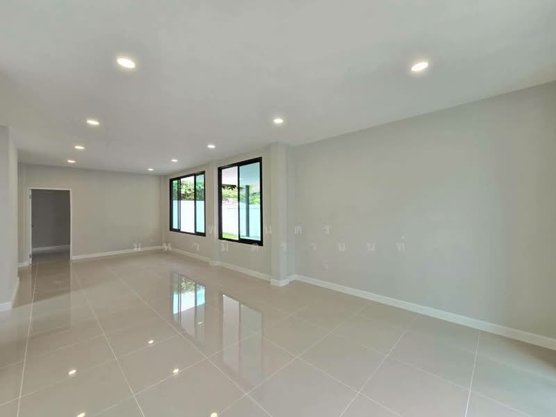 หมู่บ้านมณีรินทร์ รัตนาธิเบศร์, Nonthaburi, Sai Ma, Muang Nonthaburi, Nonthaburi, 4 Bedrooms, 184 sqm, Single Detached House For Sale, by พเนตร มหามิตรานนท์, 500369978 - DDproperty.com