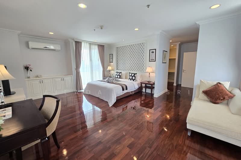 Piyathip Place, Bangkok, 24 Soi Prommitr, Khlong Tan Nua, Watthana, Bangkok, 4 Bedrooms, 375 sqm, Condo For Rent, by Ailada Ngamsri, 500369995 - DDproperty.com