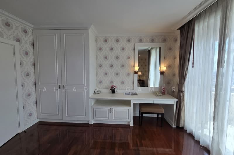 Piyathip Place, Bangkok, 24 Soi Prommitr, Khlong Tan Nua, Watthana, Bangkok, 4 Bedrooms, 375 sqm, Condo For Rent, by Ailada Ngamsri, 500369995 - DDproperty.com
