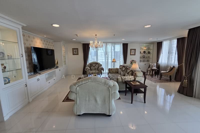 Piyathip Place, Bangkok, 24 Soi Prommitr, Khlong Tan Nua, Watthana, Bangkok, 4 Bedrooms, 572 sqm, Condo For Rent, by Ailada Ngamsri, 500369997 - DDproperty.com