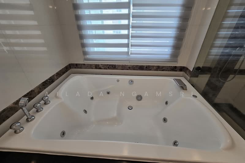 Piyathip Place, Bangkok, 24 Soi Prommitr, Khlong Tan Nua, Watthana, Bangkok, 4 Bedrooms, 572 sqm, Condo For Rent, by Ailada Ngamsri, 500369997 - DDproperty.com