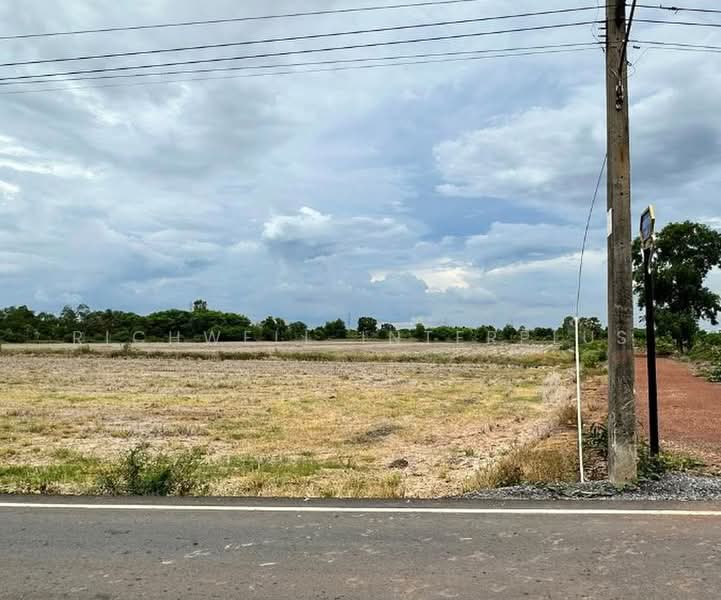13 rai of land for sale in Muang Mai, adjacent to a paved road, 1.7 km from Highway 3378,, Chachoengsao, Muang Mai, Ratchasan, Chachoengsao, , 22,288 sqm, Land For Sale, by RICHWELL INTERPLUS, 500370000 - DDproperty.com