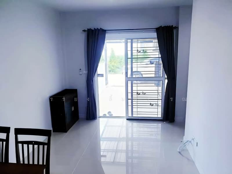 บ้านพร้อมผู้เช่า รับรายได้ทันที Yield 6% ต่อปี Baan Suay Plus Baan Pho, ฉะเชิงเทรา, หนองตีนนก, บ้านโพธิ์, ฉะเชิงเทรา, 76 ตร.ม., ทาวน์เฮ้าส์ ขาย, โดย ยรรยง ลิ้มสุวรรณ, 500370004 - DDproperty.com