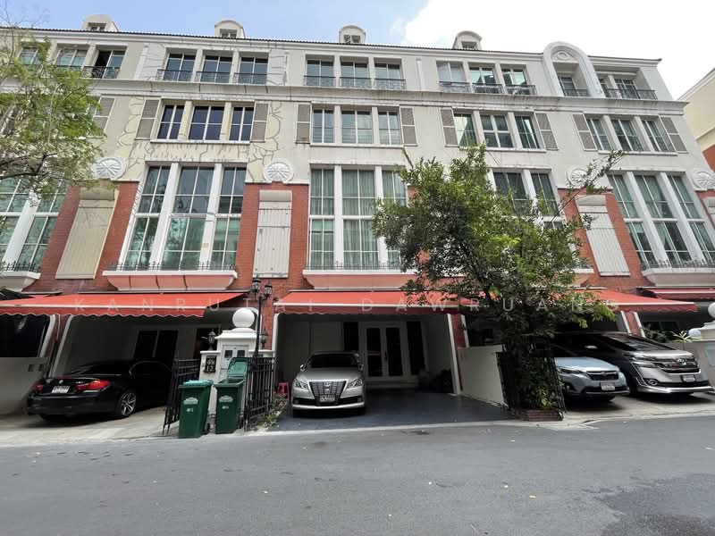 Baan Klang Krung Thonglor, Bangkok, 55 Soi Sukhumvit 55, Khlong Tan Nua, Watthana, Bangkok, 4 Bedrooms, 380 sqm, Townhouse For Sale, by Kanrutai Dawruang, 500370013 - DDproperty.com