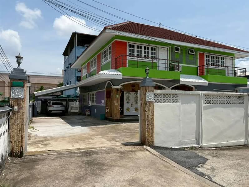 บ้านเดี่ยว 2 ชั้น 100 ตร.ว. บ้านเดี่ยว ซอยนาคนิวาส2 แยก8, กรุงเทพ, ถนนนาคนิวาส, ลาดพร้าว, กรุงเทพ, 350 ตร.ม., บ้านเดี่ยว ขาย, โดย คุณ ณัฐสิน ตรีเพ็ชร (คิริน), 500370063 - DDproperty.com