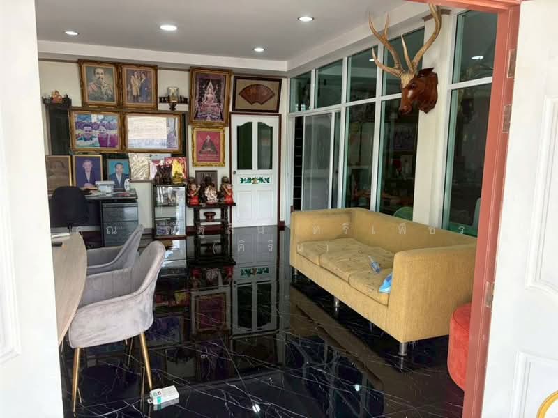 บ้านเดี่ยว 2 ชั้น 100 ตร.ว. บ้านเดี่ยว ซอยนาคนิวาส2 แยก8, กรุงเทพ, ถนนนาคนิวาส, ลาดพร้าว, กรุงเทพ, 350 ตร.ม., บ้านเดี่ยว ขาย, โดย คุณ ณัฐสิน ตรีเพ็ชร (คิริน), 500370063 - DDproperty.com
