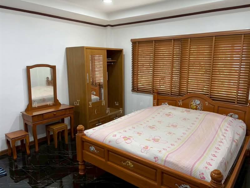บ้านเดี่ยว 2 ชั้น 100 ตร.ว. บ้านเดี่ยว ซอยนาคนิวาส2 แยก8, กรุงเทพ, ถนนนาคนิวาส, ลาดพร้าว, กรุงเทพ, 350 ตร.ม., บ้านเดี่ยว ขาย, โดย คุณ ณัฐสิน ตรีเพ็ชร (คิริน), 500370063 - DDproperty.com