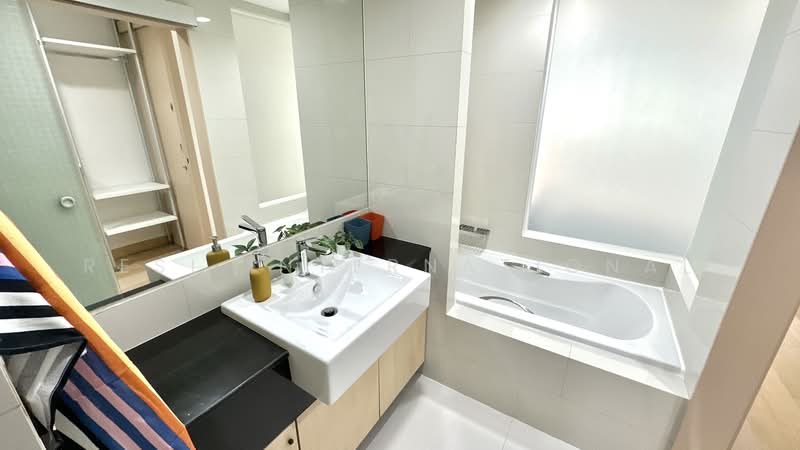 IDEO Blucove Sathorn, Bangkok, 11 Soi Saraphi 3, Krungthonburi Road, Khlong Ton Sai, Khlong San, Bangkok, 1 Bedroom, 35 sqm, Condo For Sale, by RESI International, 500370139 - DDproperty.com