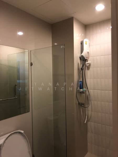 Life Asoke, Bangkok, Asoke-Dindang Road, Bang Kapi, Huai Khwang, Bangkok, 1 Bedroom, 35 sqm, Condo For Rent, by Tanapat Jitwatcharakomol, 500370155 - DDproperty.com