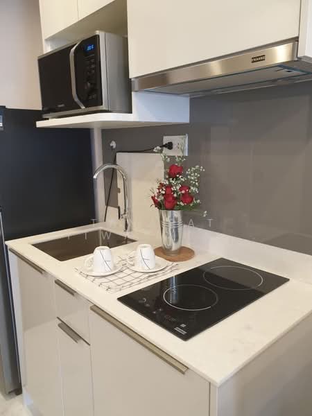 IDEO O2 Bangna, Bangkok, 195 Sanphawut Road, Bang Na Tai, Bang Na, Bangkok, 1 Bedroom, 35 sqm, Condo For Rent, by Tanapat Jitwatcharakomol, 500370173 - DDproperty.com