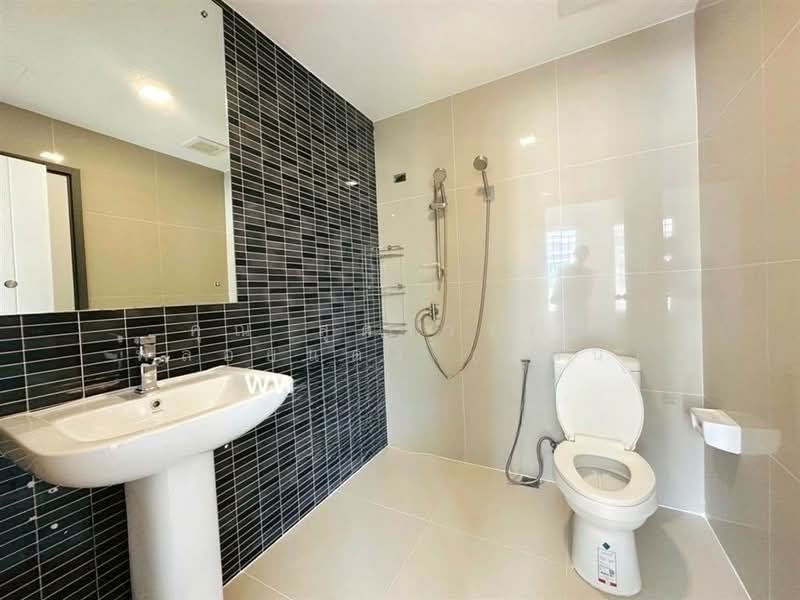 Pruksa Ville Phaholyothin-Permsin, Bangkok, 173 Watcharaphon Road, Khlong Tanon, Sai Mai, Bangkok, 3 Bedrooms, 110 sqm, Townhouse For Sale, by คุณ สุดาวรรณ พลอยแดง (แอน), 500370189 - DDproperty.com