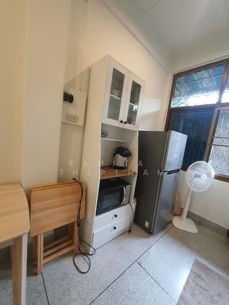 4-BR Townhouse, Bangkok, Wang Burapaphirom, Phra Nakhon, Bangkok, 4 Bedrooms, 186 sqm, Townhouse For Rent, by Ramita Theptham, 500370224 - DDproperty.com