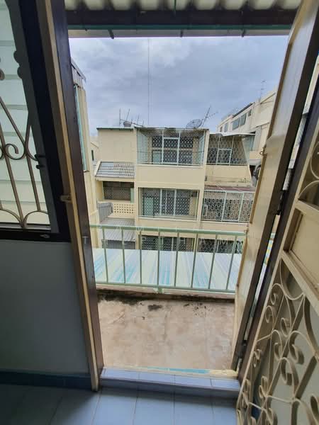 4-BR Townhouse, Bangkok, Wang Burapaphirom, Phra Nakhon, Bangkok, 4 Bedrooms, 186 sqm, Townhouse For Rent, by Ramita Theptham, 500370224 - DDproperty.com