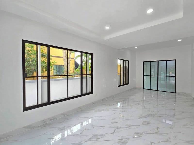 The Palazzetto Klongluang, Pathum Thani, Lieb Khlong 3 Road, Khlong Sam, Khlong Luang, Pathum Thani, 3 Bedrooms, 120 sqm, Townhouse For Sale, by สรภพ ยอดไชย (สีฝุ่น), 500370258 - DDproperty.com