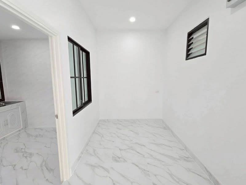 The Palazzetto Klongluang, Pathum Thani, Lieb Khlong 3 Road, Khlong Sam, Khlong Luang, Pathum Thani, 3 Bedrooms, 120 sqm, Townhouse For Sale, by สรภพ ยอดไชย (สีฝุ่น), 500370258 - DDproperty.com