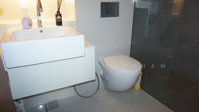 ASHTON Morph 38, Bangkok, 88 Soi Sukhumvit 38, Phra Kanong, Khlong Toei, Bangkok, 2 Bedrooms, 40 sqm, Condo For Rent, by Ramita Theptham, 500370268 - DDproperty.com