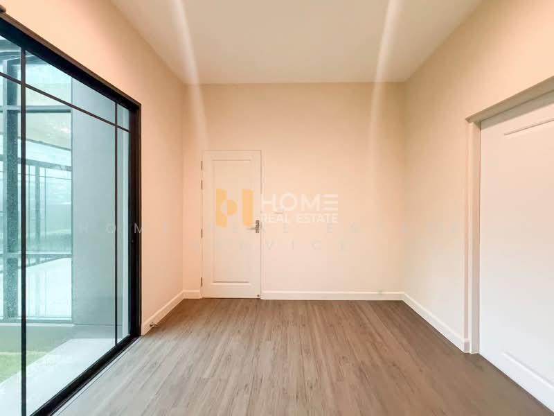 Bangkok Boulevard Sathorn-Pinklao 2, Nonthaburi, Bang Kruai-Chong Thanom Road, Mahasawat, Bang Kruai, Nonthaburi, 4 Bedrooms, 305 sqm, Single Detached House For Sale, by HOME Real Estate Service, 500370272 - DDproperty.com