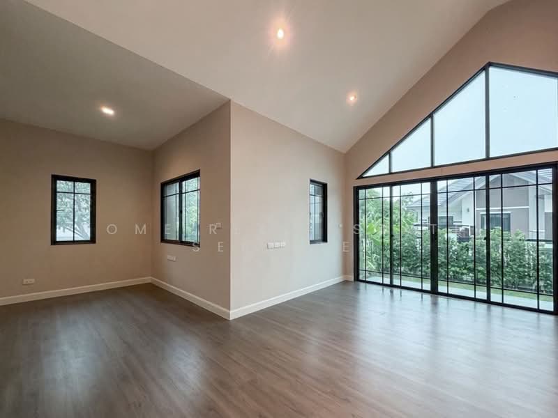 Bangkok Boulevard Sathorn-Pinklao 2, Nonthaburi, Bang Kruai-Chong Thanom Road, Mahasawat, Bang Kruai, Nonthaburi, 4 Bedrooms, 305 sqm, Single Detached House For Sale, by HOME Real Estate Service, 500370272 - DDproperty.com