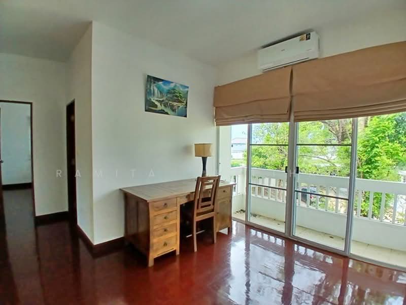 Perfect Place Ramkhamhaeng 164, Bangkok, Soi Ramkhamhaeng 164, Saphan Sung, Bangkok, 3 Bedrooms, 320 sqm, Single Detached House For Rent, by Ramita Theptham, 500370284 - DDproperty.com
