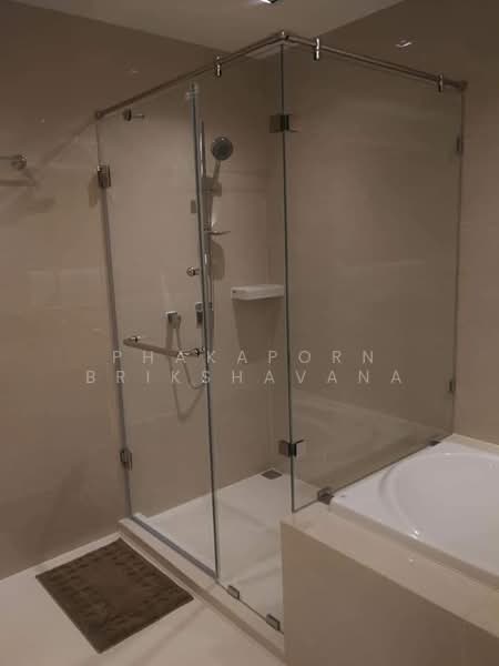 Vtara Sukhumvit 36, Bangkok, 118 Soi Saen Sabai, Phra Kanong, Khlong Toei, Bangkok, 2 Bedrooms, 58 sqm, Condo For Rent, by Phakaporn Brikshavana, 500370347 - DDproperty.com