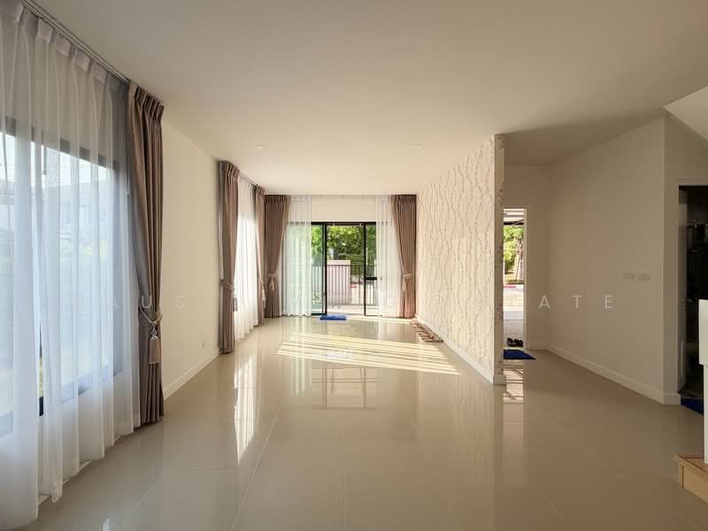 Zerene Petchkasem-Phutthamonthon Sai 3, Bangkok, 101 Phutthamonthon Sai 3 Road, Nong Kang Plu, Nong Khaem, Bangkok, 4 Bedrooms, 196 sqm, Single Detached House For Sale, by Haus Living Estate, 500370359 - DDproperty.com
