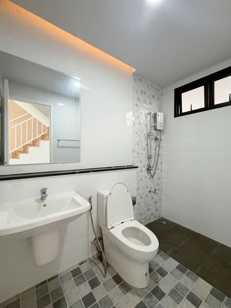 Zerene Petchkasem-Phutthamonthon Sai 3, Bangkok, 101 Phutthamonthon Sai 3 Road, Nong Kang Plu, Nong Khaem, Bangkok, 4 Bedrooms, 196 sqm, Single Detached House For Sale, by Haus Living Estate, 500370359 - DDproperty.com