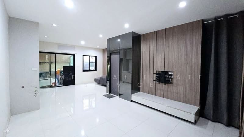 Cher Wongwaen-Sathorn (เฌอ วงแหวน-สาทร), กรุงเทพ, ซอยกาญจนาภิเษก 0010 ถนนกาญจนาภิเษก, บางแค, กรุงเทพ, 170 ตร.ม., ทาวน์เฮ้าส์ ขาย, โดย HOME Real Estate Service, 500370362 - DDproperty.com