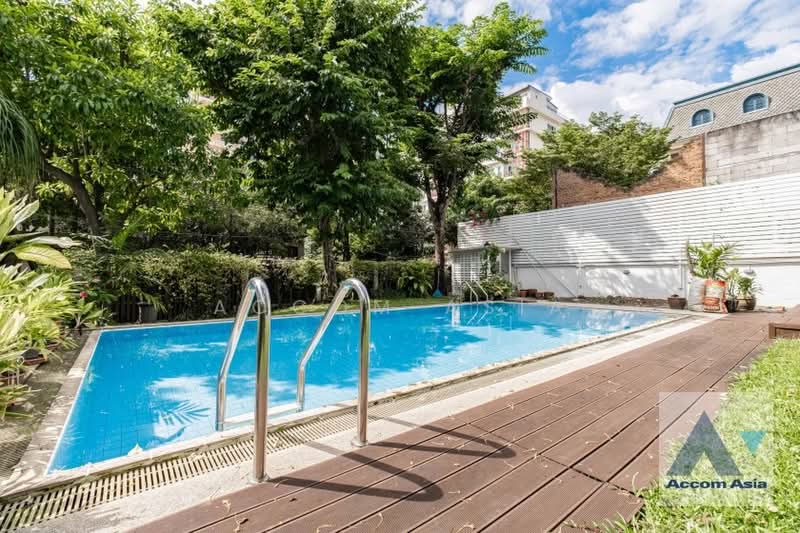 Garden, Private Swimming Pool 4 Bedrooms House for Rent in Sukhumvit, Bangkok near BTS Ekkamai, Bangkok, Khlong Tan Nua, Watthana, Bangkok, 4 Bedrooms, 600 sqm, Single Detached House For Rent, by Accom Asia, 500370382 - DDproperty.com