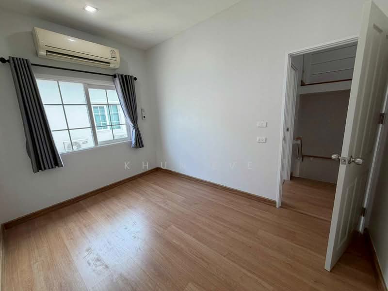 Golden Town Sukhumvit-Bearing Station, Samut Prakan, Soi Tesabansamrongtai 6, Sam Rong, Phra Pra Daeng, Samut Prakan, 3 Bedrooms, 140 sqm, Townhouse For Rent, by Khun Eve, 500370414 - DDproperty.com