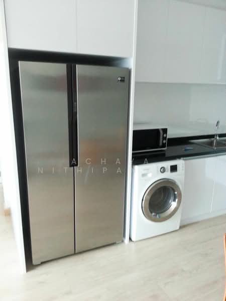 Silom Grand Terrace, Bangkok, Soi Saladaeng 2, Saladaeng Road, Silom, Bang Rak, Bangkok, 1 Bedroom, 76 sqm, Condo For Rent, by Achaya Nithipanyawong, 500370432 - DDproperty.com